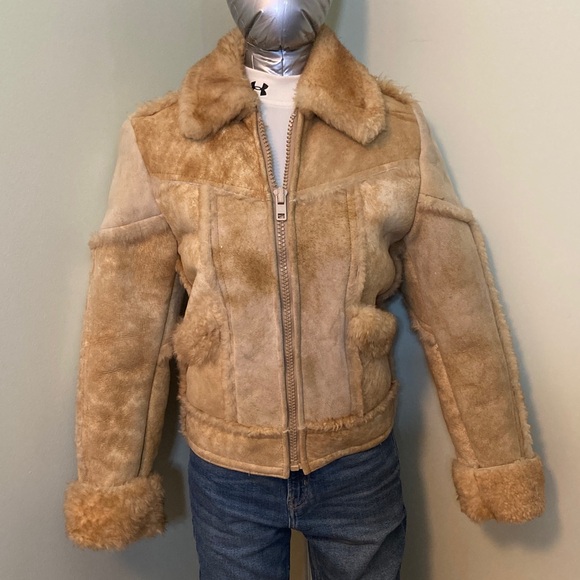 Perfect Leather Goods Jackets & Blazers - Women's Tan Shearling Zip-Up Jacket with Plush Collar